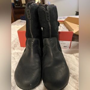Dansko Harper Shearling Lined Boot.
